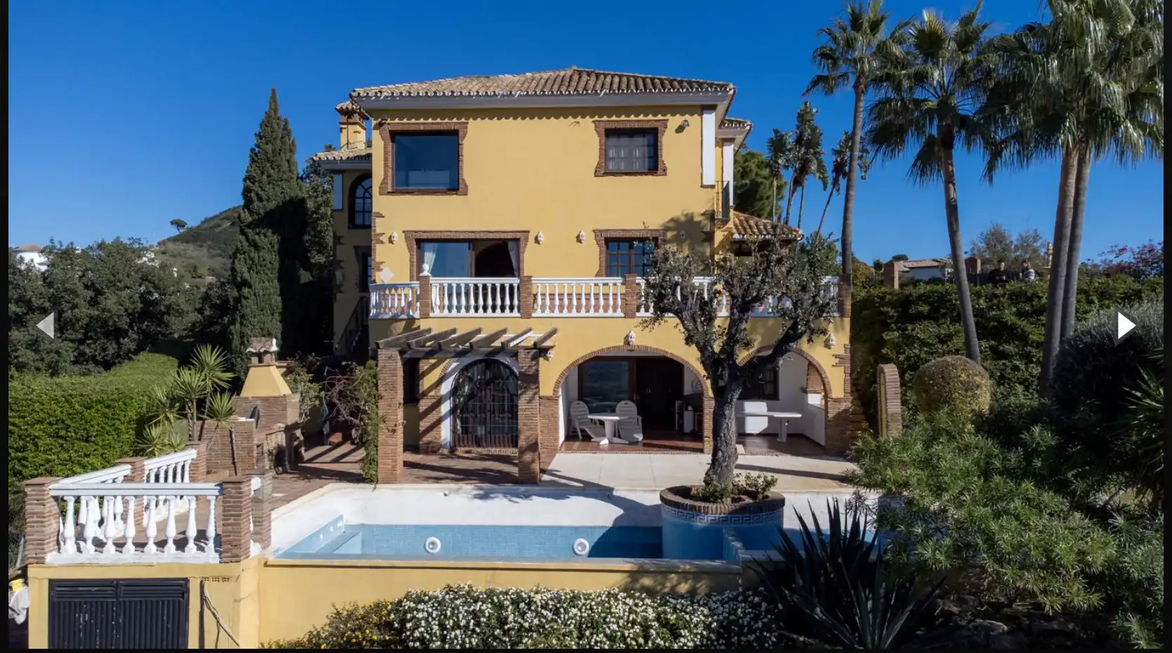 Vista exterior de Terreno en venta en Estepona