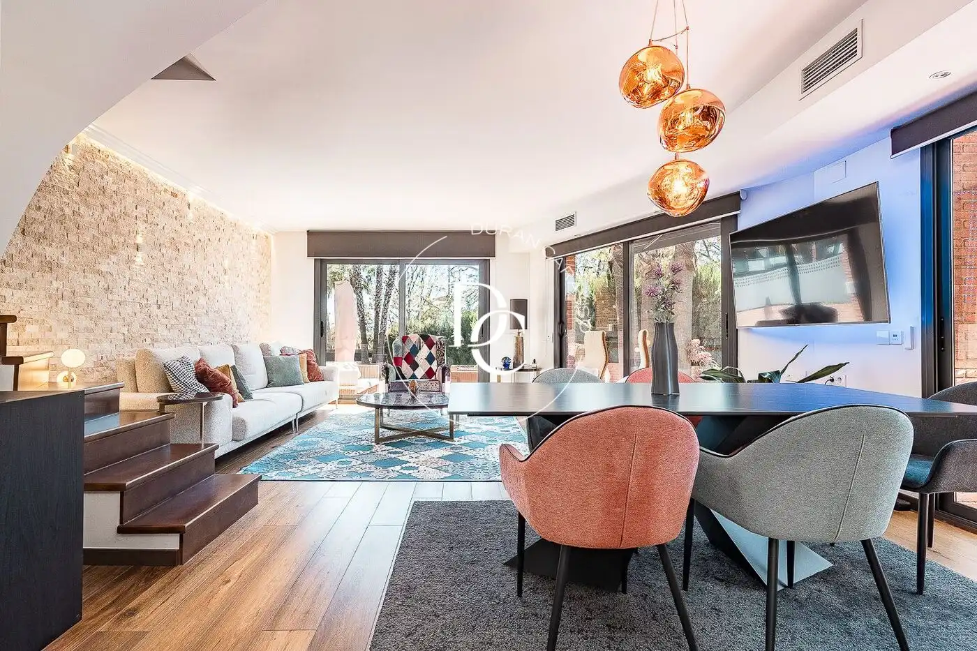 Sala d'estar de Casa o xalet en venda en Sitges amb Aire condicionat, Calefacció i Jardí privat