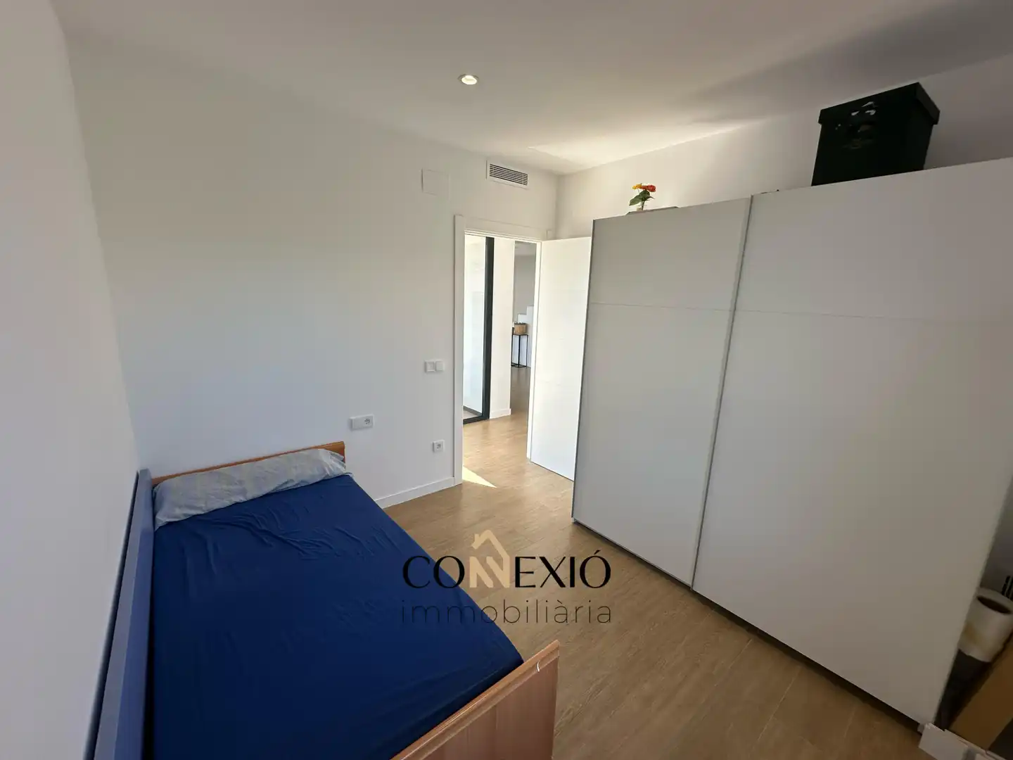 Habitación de Casa o chalet en venta en Medinyà con Aire acondicionado, Calefacción y Jardín privado