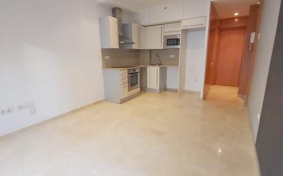 Kitchen of Flat for sale in Terrassa  with Air Conditioner