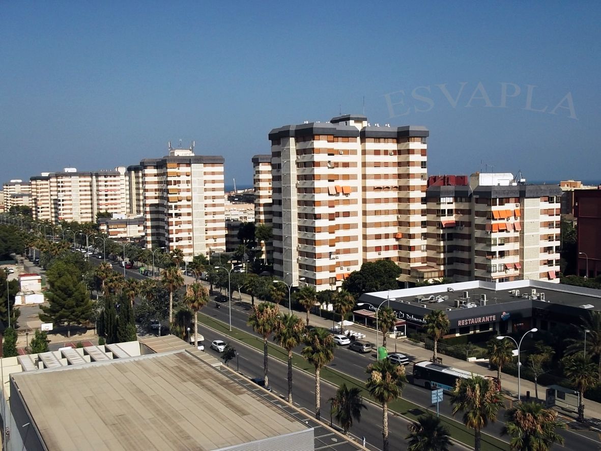 Vista exterior de Pis de lloguer en Alicante / Alacant amb Aire condicionat, Moblat i Rentadora
