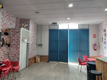 Locale commerciale in vendita a Avenida Curro Guillén 2