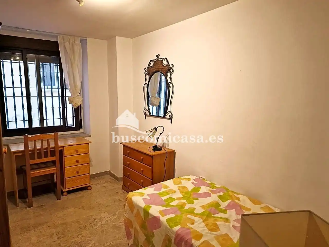 Habitación de Planta baja en venta en Jaén con Aire acondicionado y Calefacción