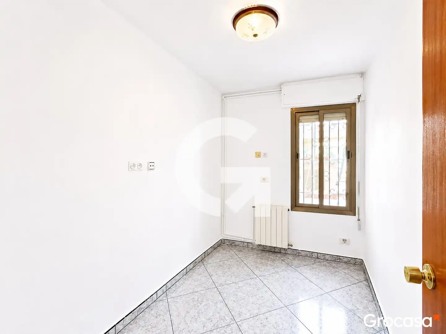Habitación de Piso en venta en Barcelona con Calefacción, Terraza y Trastero