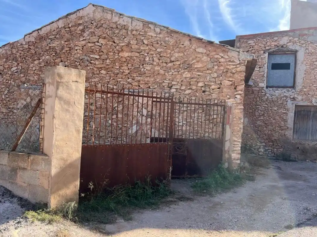 Casa rústica con terraza en venta en Calle Juan Jose