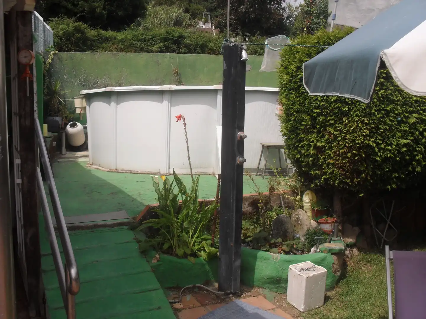 Piscina de Casa o xalet en venda en Vigo  amb Jardí privat, Terrassa i Traster