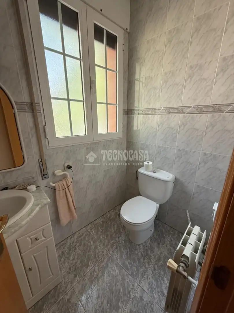 Baño de Casa o chalet en venta en Madrid con Calefacción y Trastero