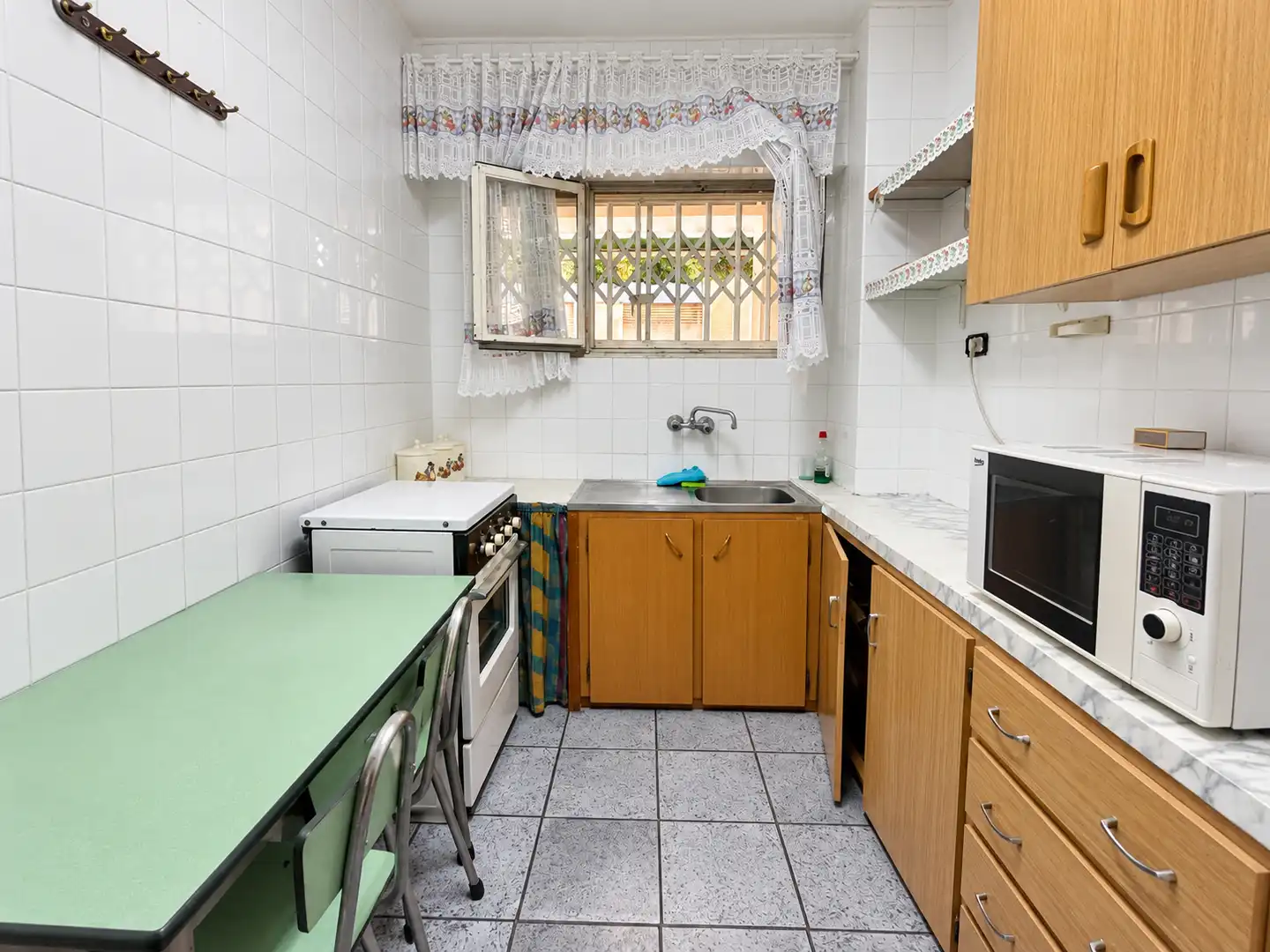 Kitchen of Flat for sale in Sagunto / Sagunt  with Terrace, Furnished and Oven