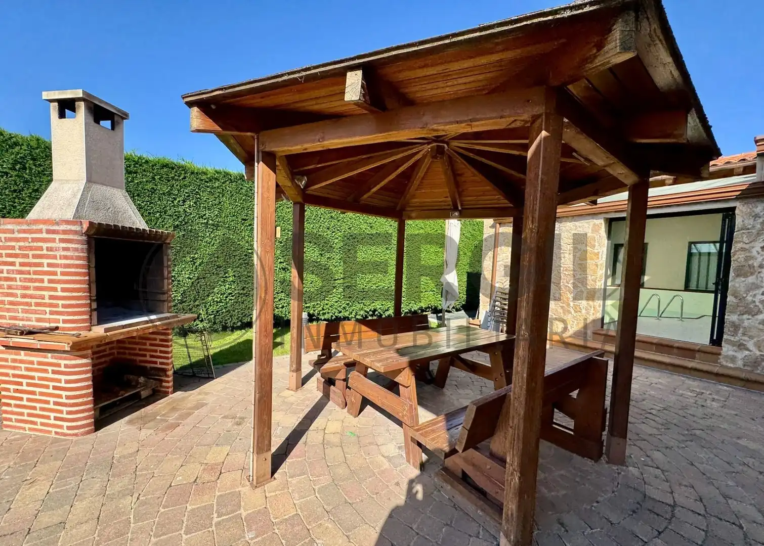 Terrassa de Casa o xalet en venda en Palazuelos de Eresma amb Calefacció, Jardí privat i Traster
