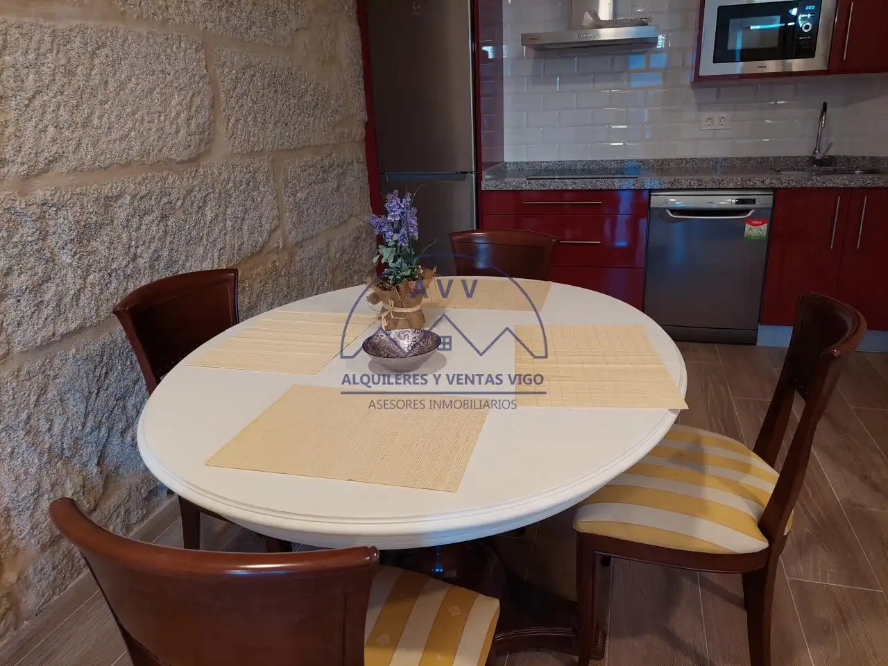 Comedor de Loft de alquiler en Vigo  con Calefacción y Amueblado