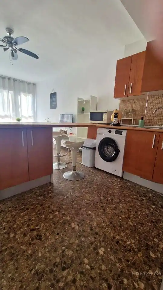 Cuina de Pis de lloguer en Moncada amb Aire condicionat i Moblat