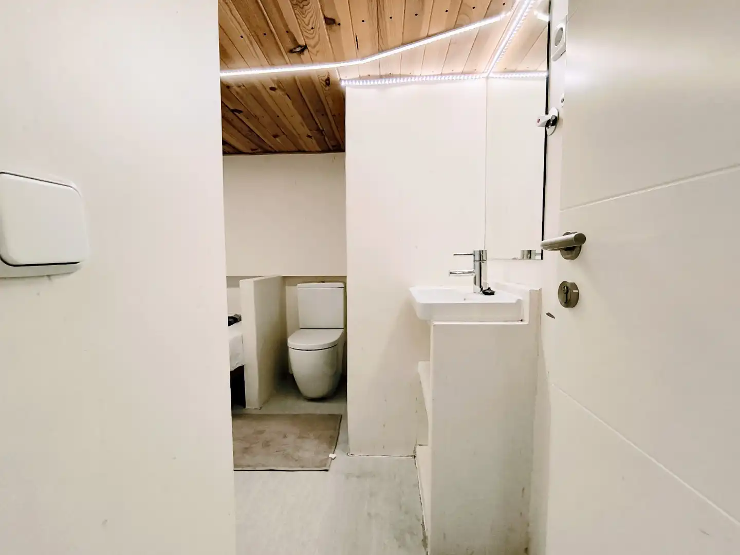 Badezimmer von Maisonette zum Verkauf in Madrid mit Abstellraum und Möbliert