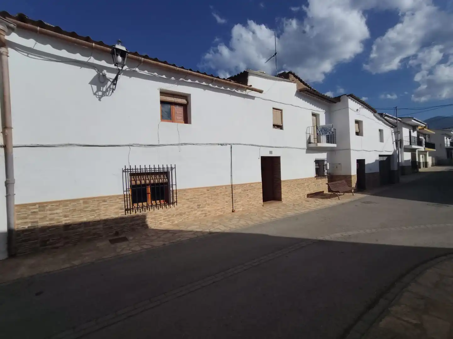 Exterior view of Houses for sale in La Calahorra  with Terrace, Storage room and Furnished