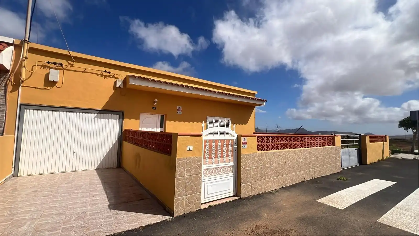 Vista exterior de Casa o xalet en venda en Antigua