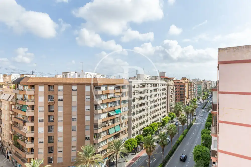 Vista exterior de Àtic de lloguer en Valencia amb Aire condicionat, Calefacció i Terrassa