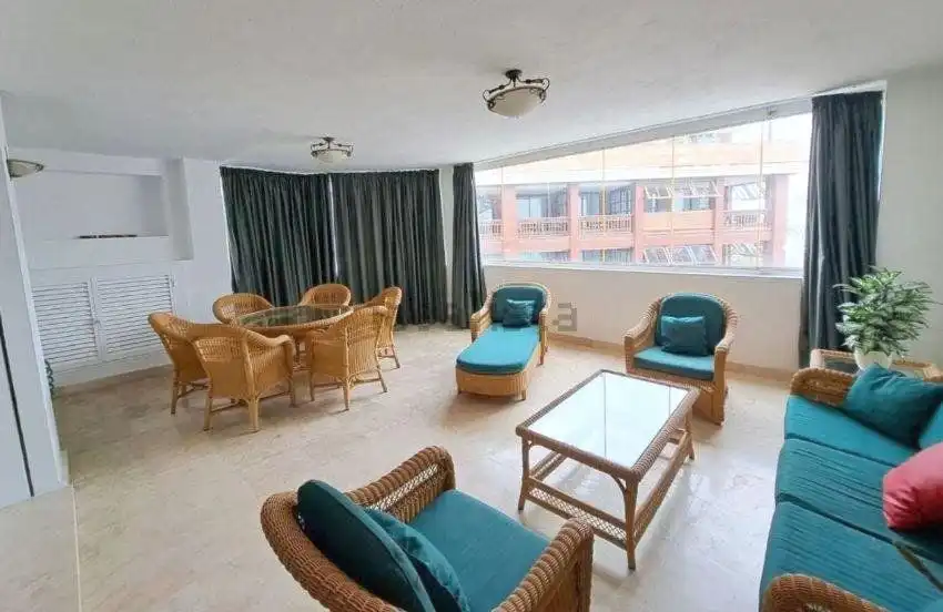 Pis amb piscina en venda a Nueva Andalucía, imagen 4