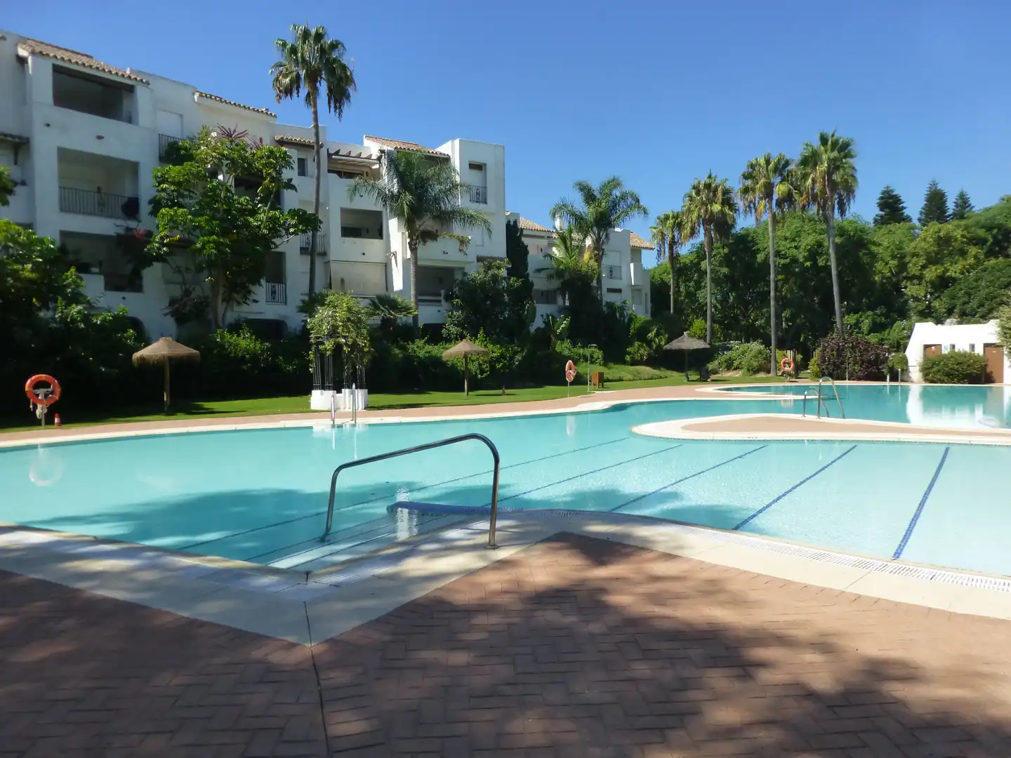 Exterior view of Ground floor for sale in Rota  with Air Conditioner, Private garden and Terrace