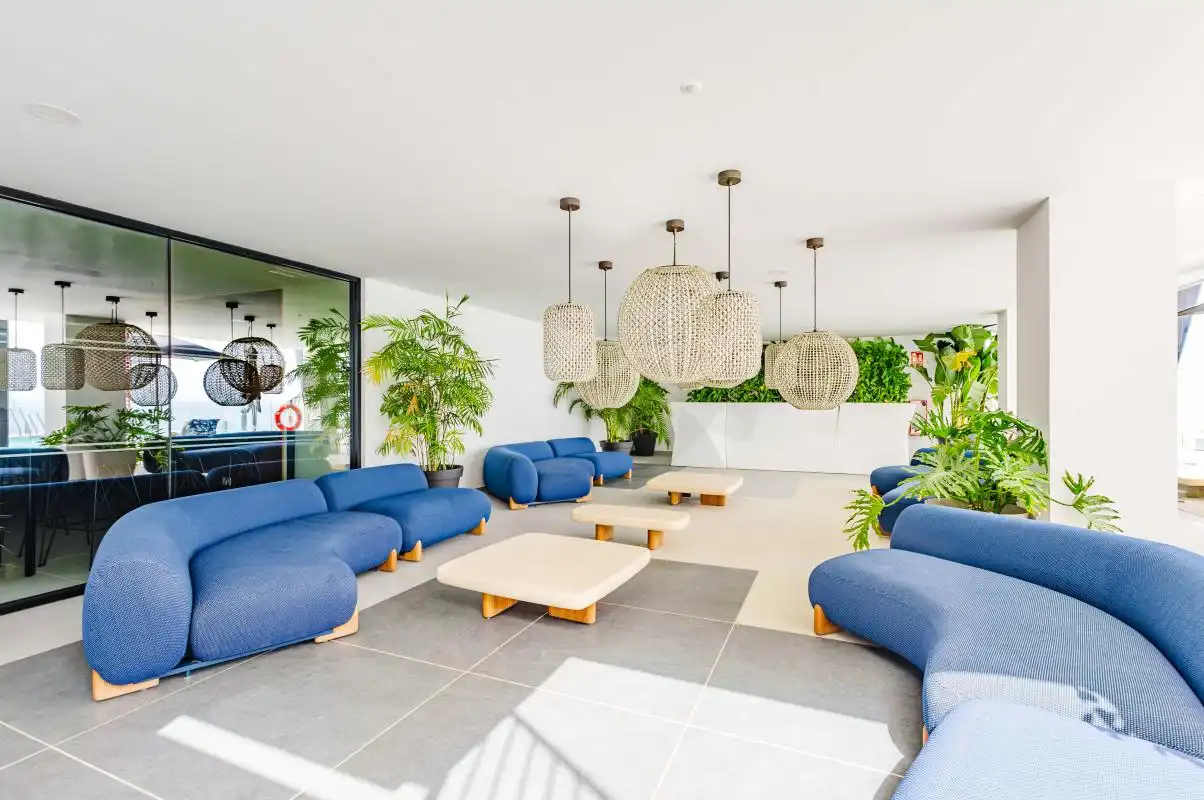 Terrasse von Erdgeschoss zum Verkauf in Fuengirola mit Heizung, Terrasse und Abstellraum