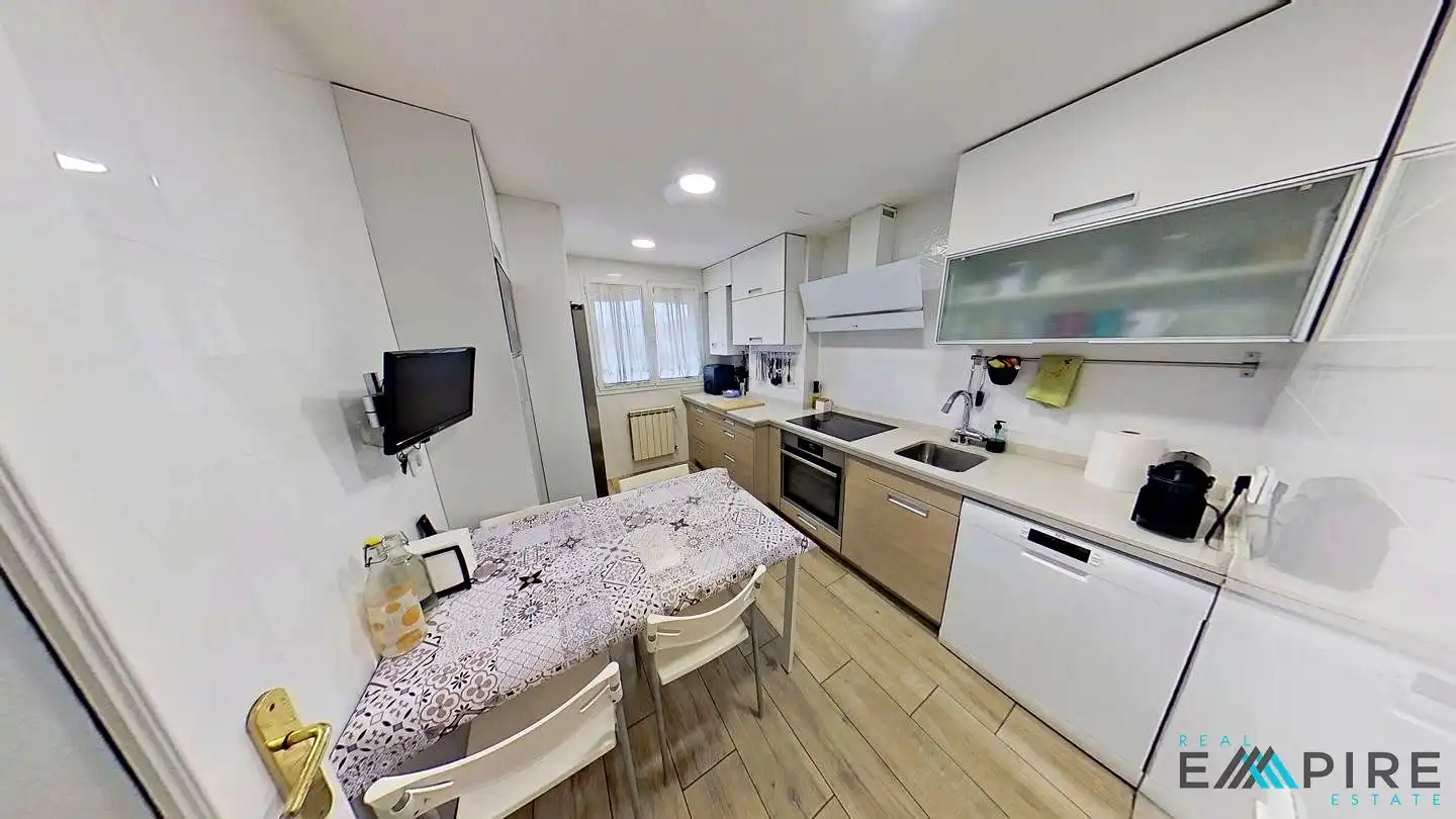Cocina de Dúplex en venta en Parla con Aire acondicionado, Calefacción y Terraza