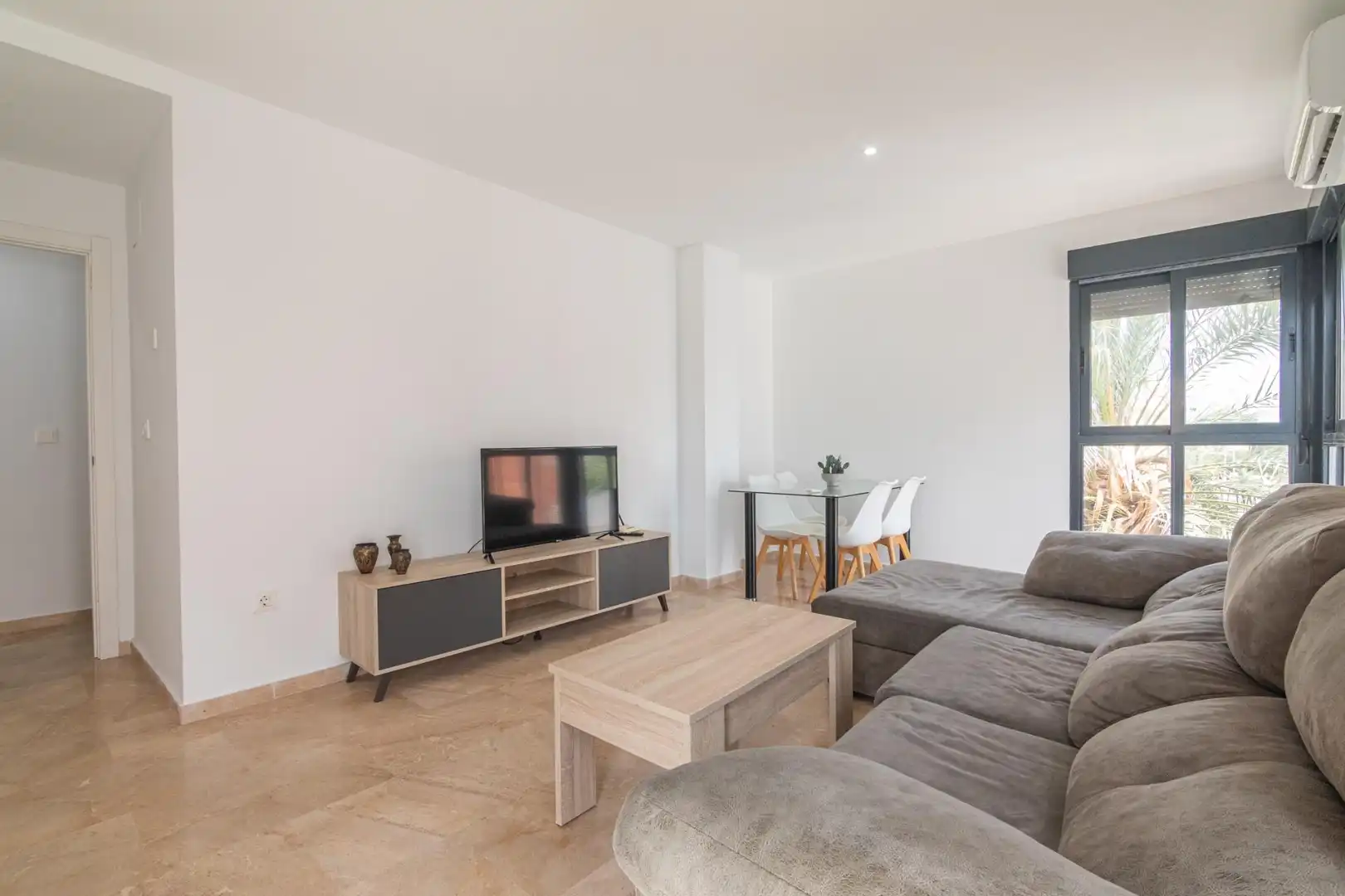 Living room of Flat for sale in Elche / Elx  with Furnished