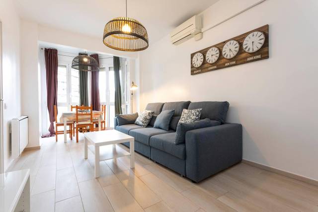 Piso en Alquiler en Carrer del Cardenal Reig en La Maternitat i Sant Ramon