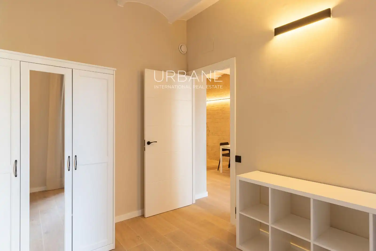 Schlafzimmer von Wohnung zum Verkauf in Barcelona mit Klimaanlage, Heizung und Parkett