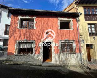 Exterior view of Single-family semi-detached for sale in Peñamellera Baja