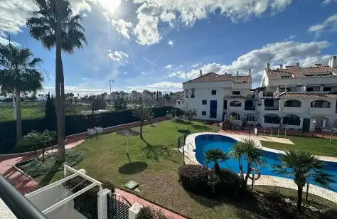 Garten von Einfamilien-Reihenhaus zum Verkauf in Marbella mit Terrasse