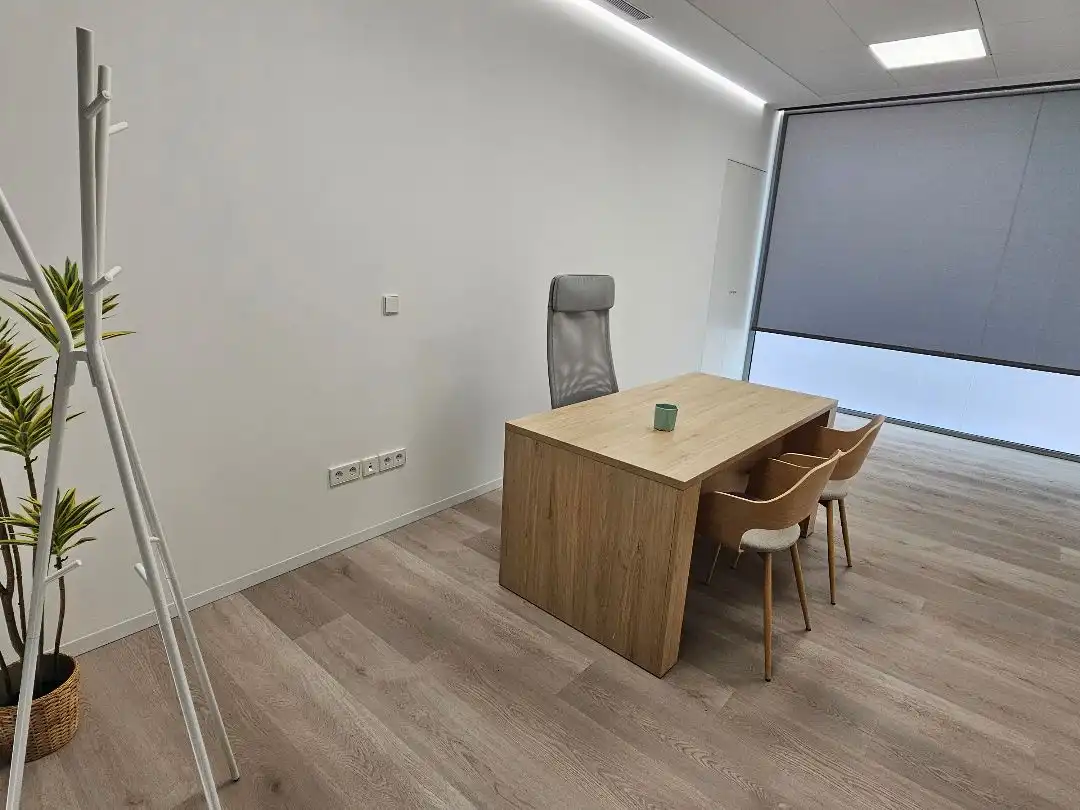 Büro zur Miete in San Vicente del Raspeig / Sant Vicent del Raspeig mit Klimaanlage, Heizung und Möbliert