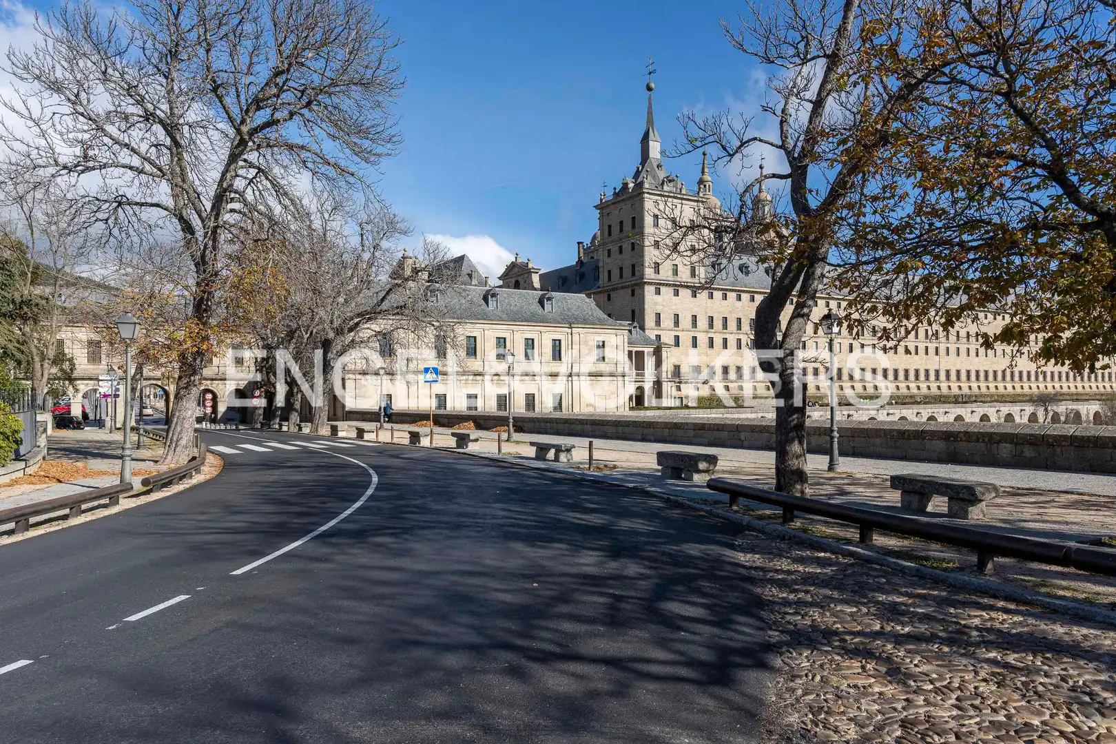 Vista exterior de Piso de alquiler en El Escorial con Calefacción, Parquet y Terraza