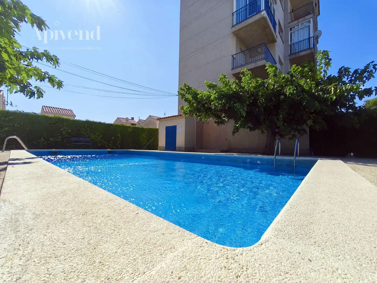 Schwimmbecken von Wohnung zum Verkauf in Roses mit Klimaanlage, Heizung und Terrasse
