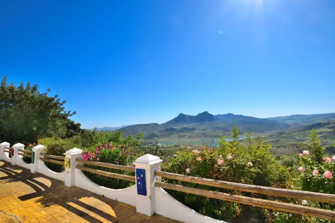 Vista exterior de Finca rústica en venta en Zahara con Aire acondicionado, Calefacción y Jardín privado