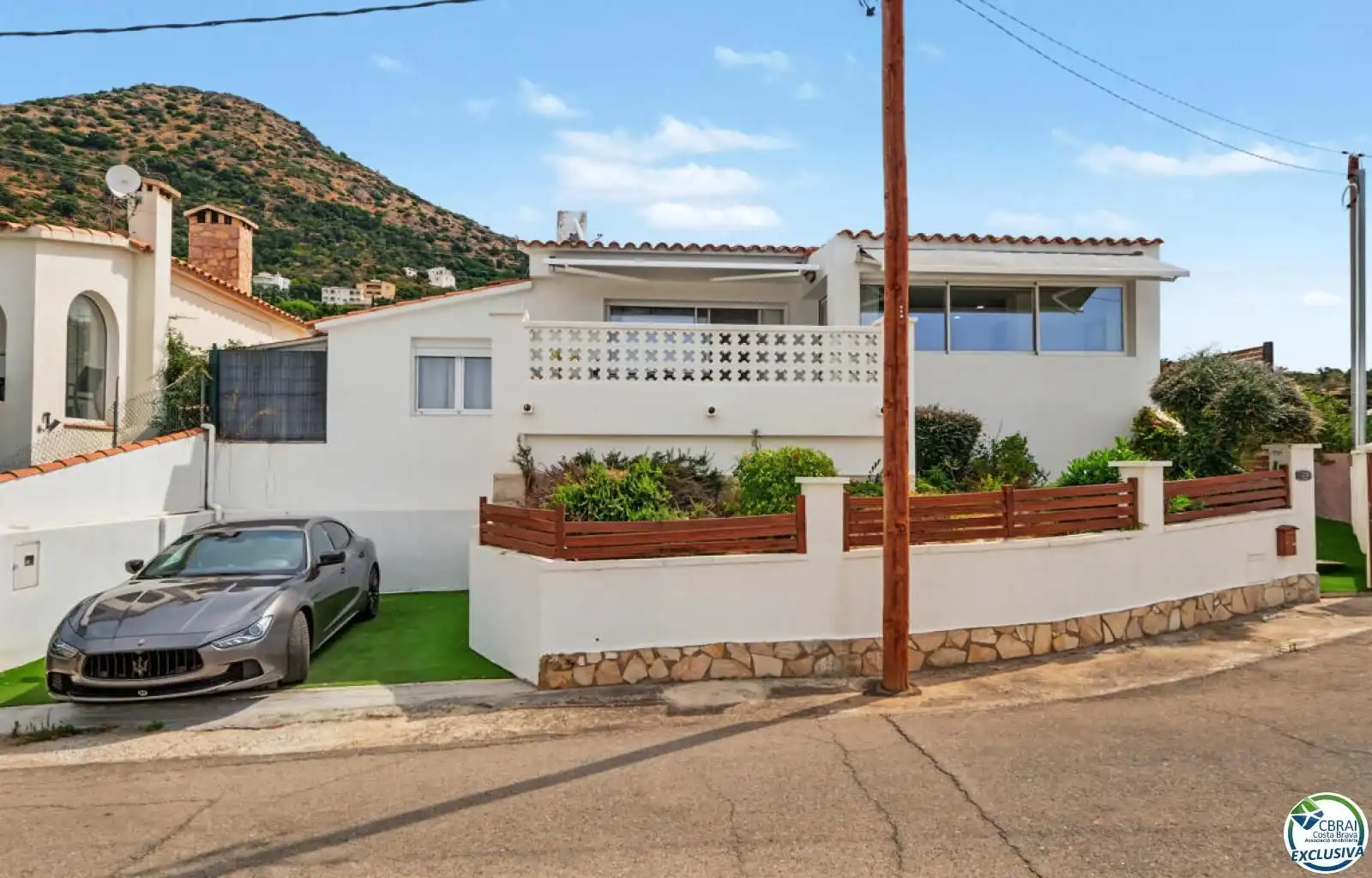 Exterior view of Houses for sale in Roses  with Air Conditioner, Storage room and Swimming Pool
