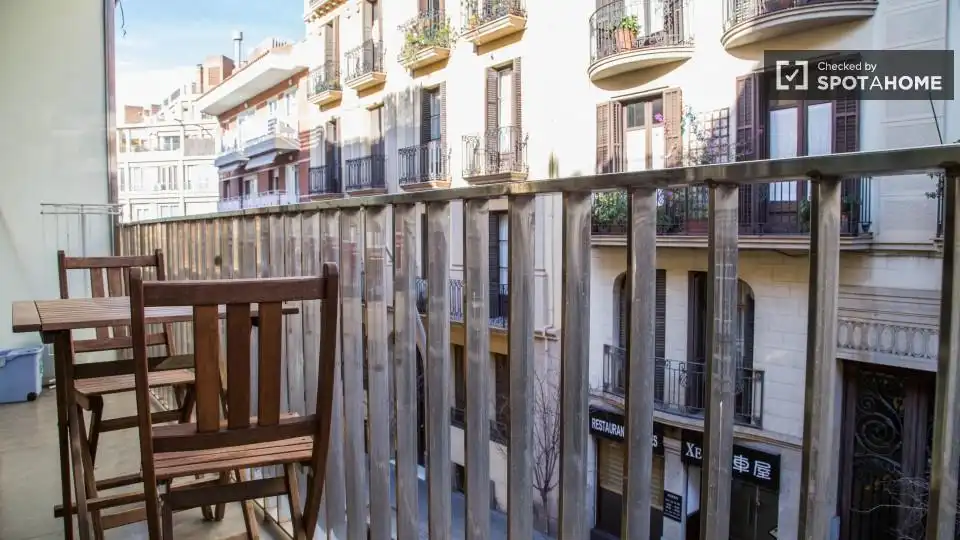 Habitació a Sant Gervasi- Galvany