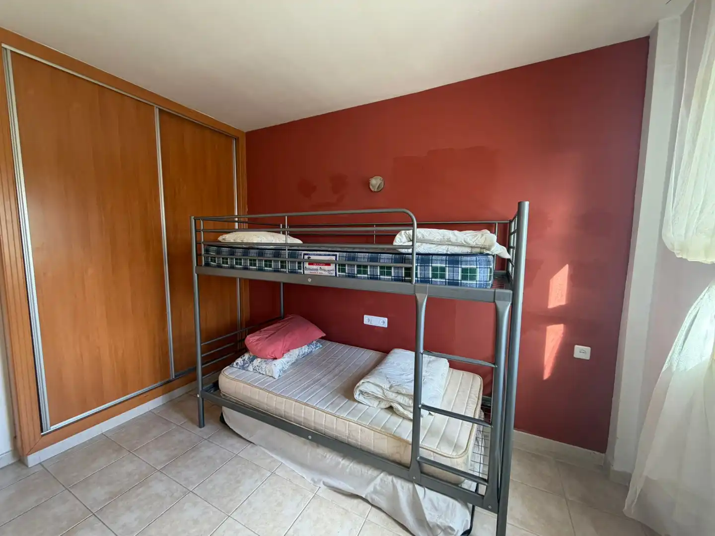 Bedroom of Flat for sale in Fuengirola  with Air Conditioner, Terrace and Community pool