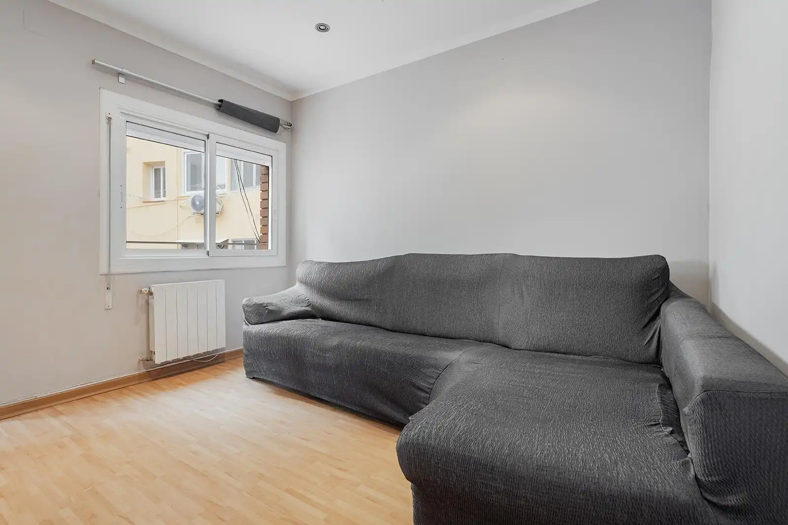 Sala de estar de Piso en venta en Barcelona con Calefacción y Parquet