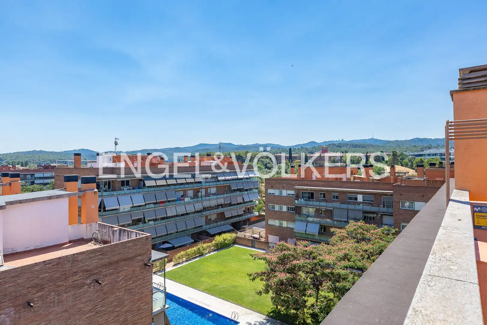 Terrace of Attic for sale in Sant Cugat del Vallès  with Heating, Parquet flooring and Swimming Pool