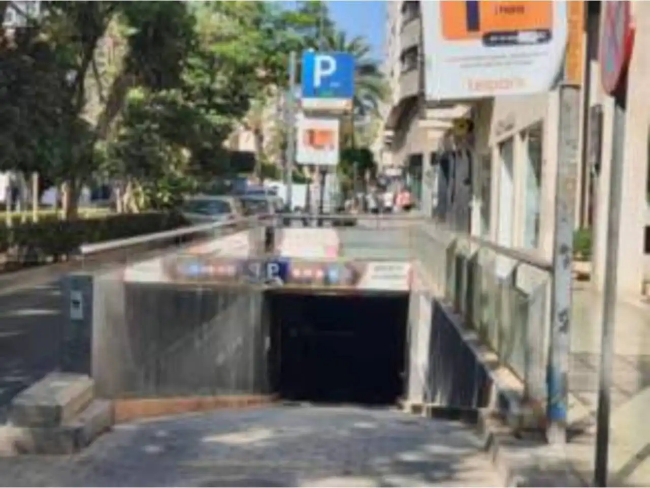 Aparcament amb ascensor en venda a Plaza MAYOR 1, imagen 3
