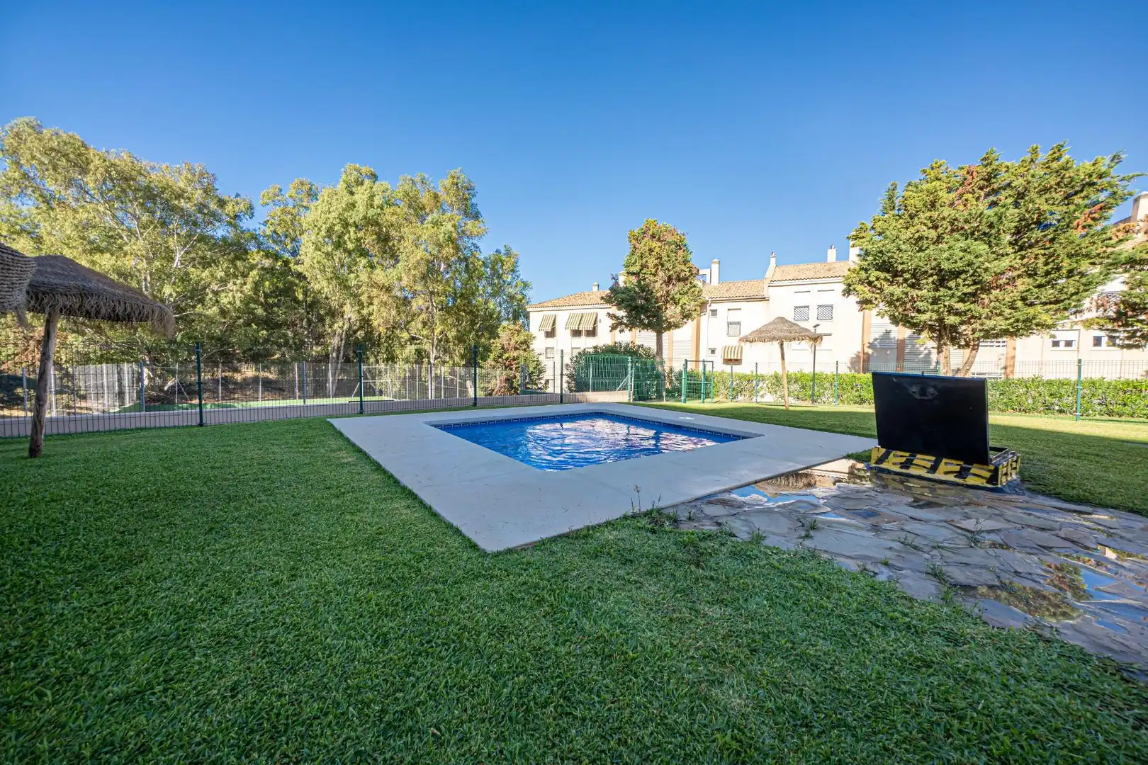 Piscina de Piso en venta en Málaga con Aire acondicionado, Jardín privado y Terraza