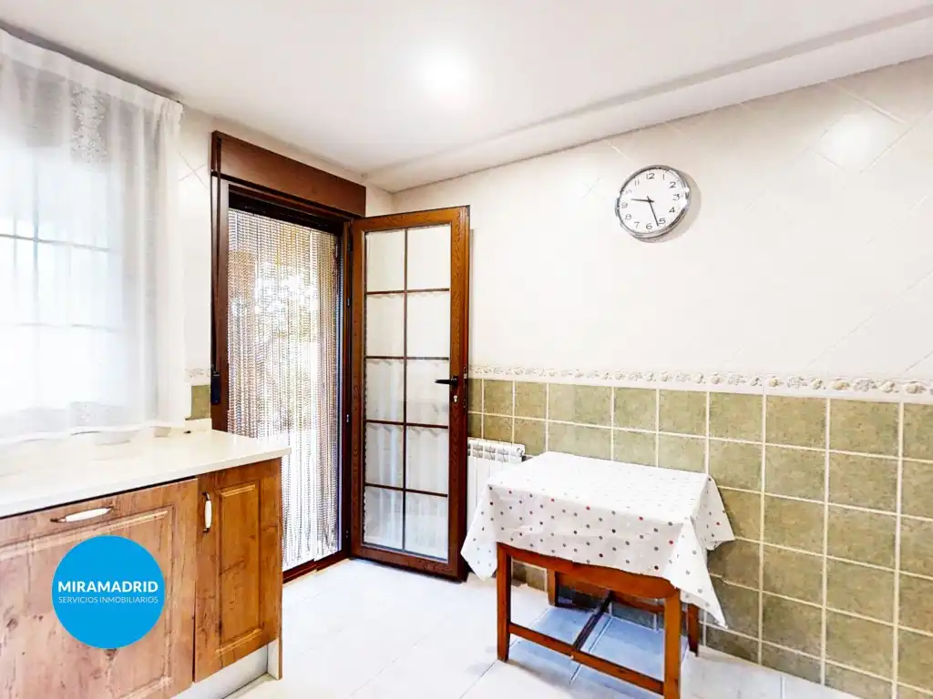 Cocina de Casa o chalet en venta en Torrejón del Rey con Piscina