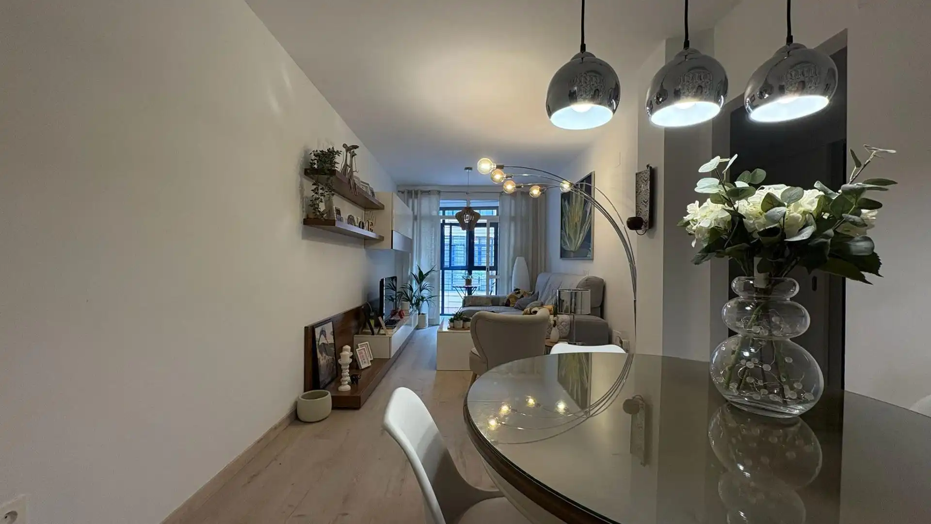 Sala de estar de Piso en venta en Torremolinos con Aire acondicionado, Balcón y Piscina comunitaria