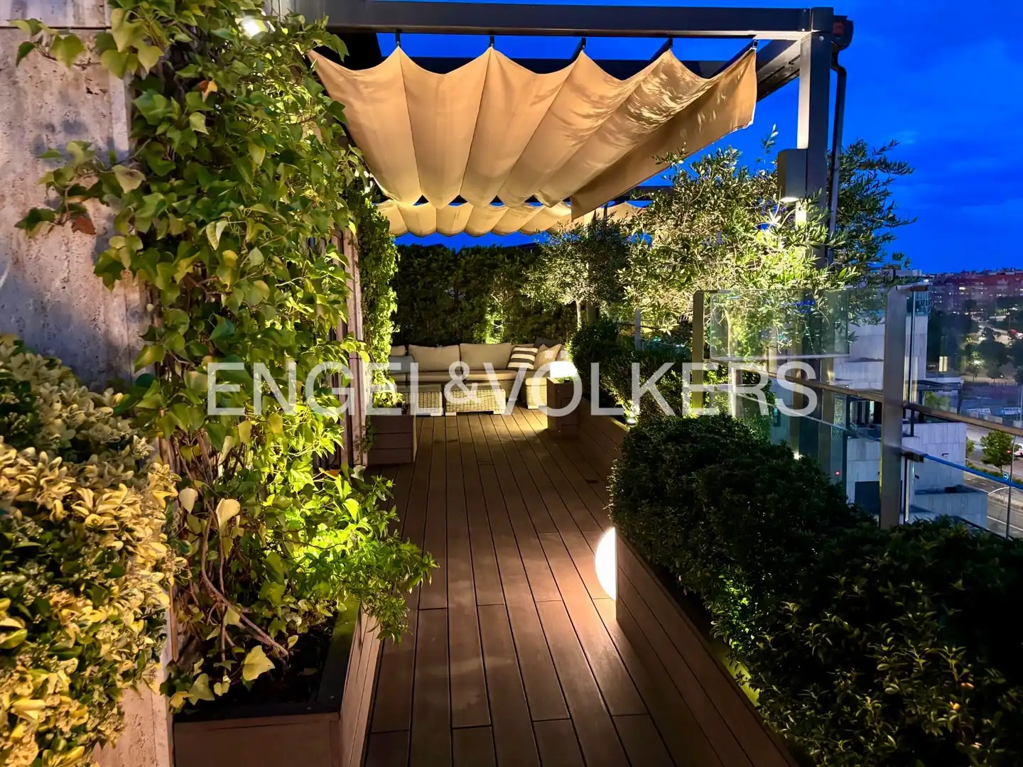 Terrace of Attic for sale in Madrid  with Air Conditioner, Heating and Terrace