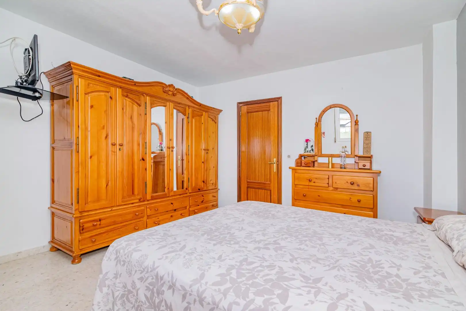 Bedroom of Detached homes for sale in Cúllar Vega  with Storage room and Alarm