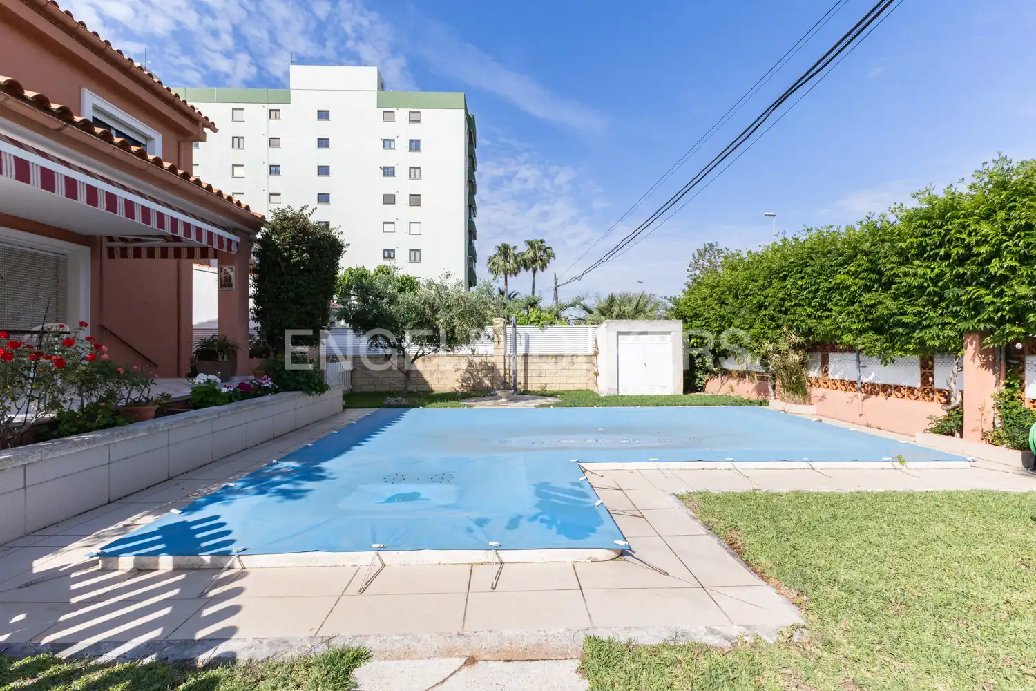 Piscina de Casa o xalet en venda en Benicasim / Benicàssim amb Calefacció, Jardí privat i Terrassa