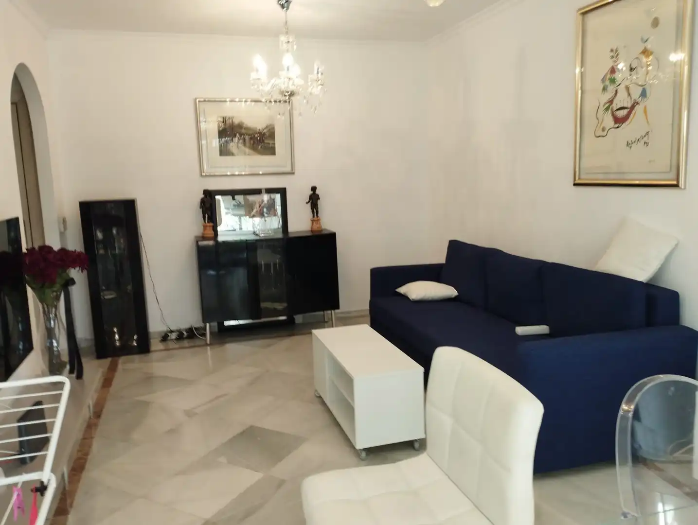 Sala d'estar de Apartament de lloguer en Marbella amb Aire condicionat, Calefacció i Terrassa