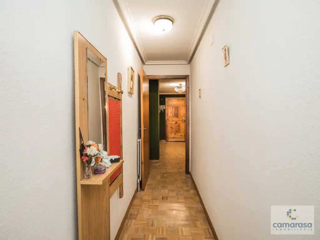Piso en venta en Ávila con Calefacción y Trastero
