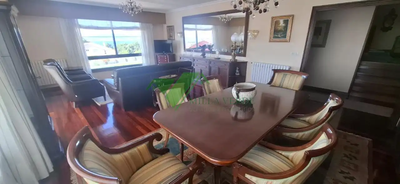 Comedor de Casa o chalet en venta en Vigo  con Calefacción, Terraza y Trastero
