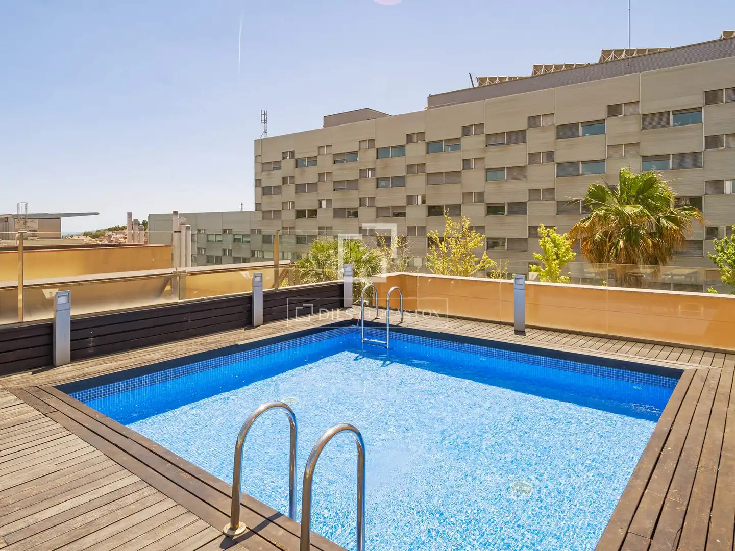 Piscina de Piso en venta en Barcelona con Aire acondicionado, Calefacción y Parquet