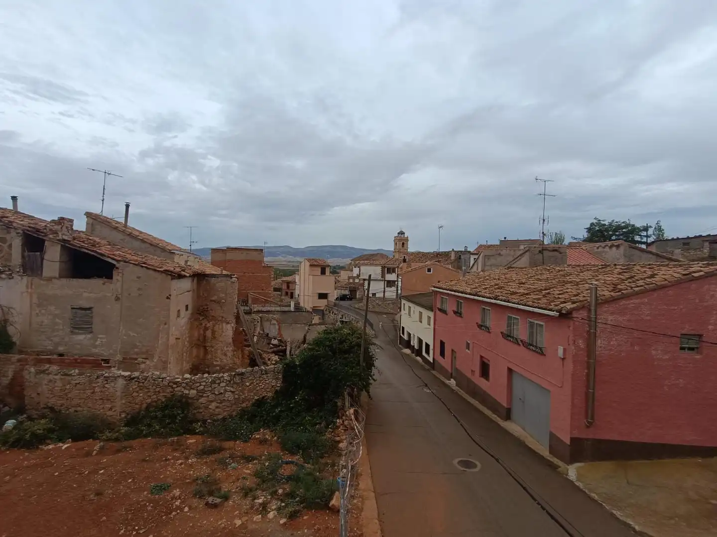 Casa con jardín en venta en Alfambra, imagen 4