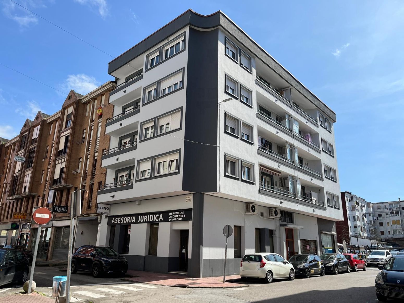Exterior view of Flat for sale in Los Corrales de Buelna   with Heating, Parquet flooring and Balcony
